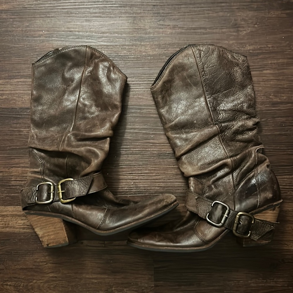 Matisse Western Inspired Ankle Buckle Boots - Size 8